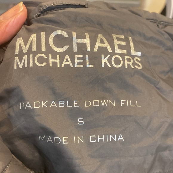 Michael Kors size Small Coat Good Condition - Picture 5 of 5